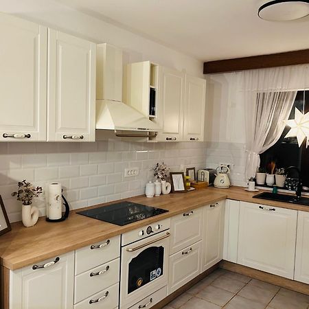 Appartamento Starlight House Bjelovar Esterno foto
